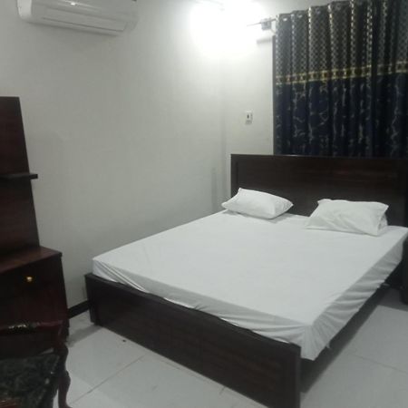 Ryazm Guest House Rawalpindi Exterior foto